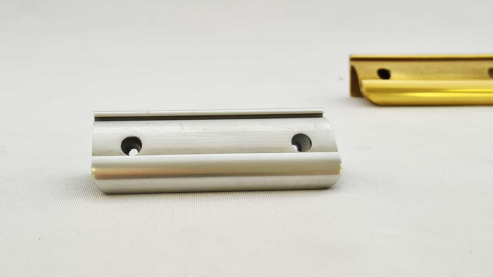 Schubladengriffe mit Einlage, silber gold